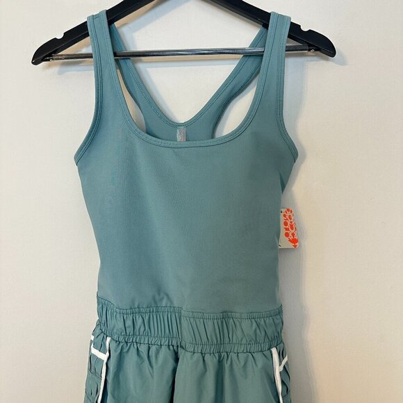 FREE PEOPLE Easy Tiger Shortsie in Eucalyptus/White Combo Size X-Small NWT - Picture 4 of 11